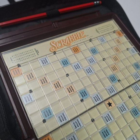 Scrabble Folio Travel Game 2001 Vintage Zipper Car Ride Pencil No Score Sheet - Picture 6 of 13